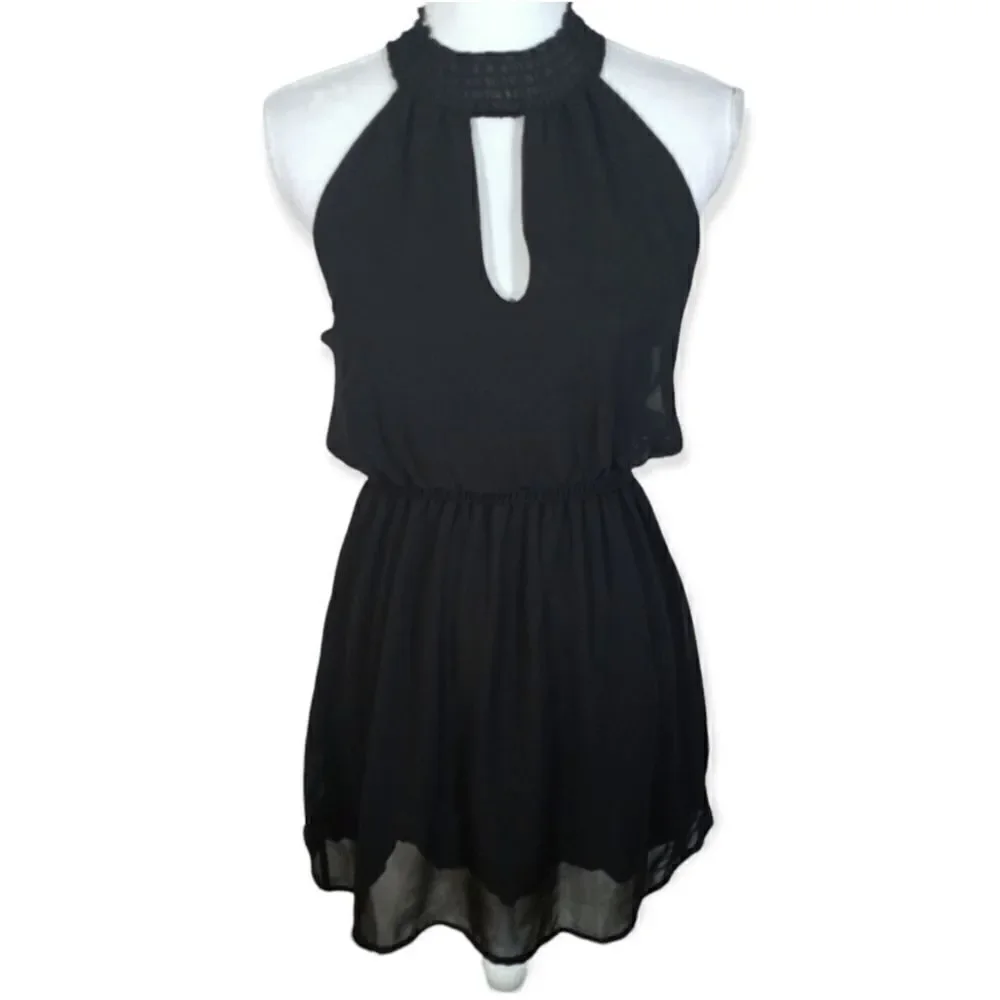 BLACK HALTER KEYHOLE MINI DRESS SZ.S EUC